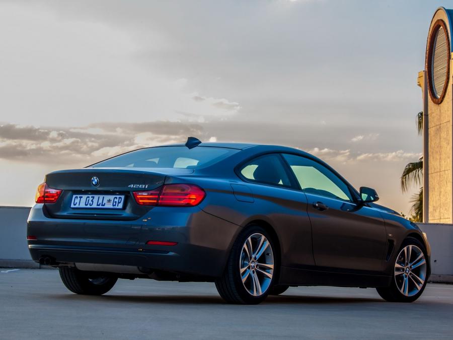  BMW 428i Coupe Sport Line 2013 года  (ZA) (фото 13 из 17)
